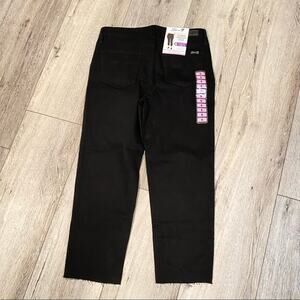 Seven7 Jeans Womens Size 6 Tower Straight Crop comfort stretch NWT black